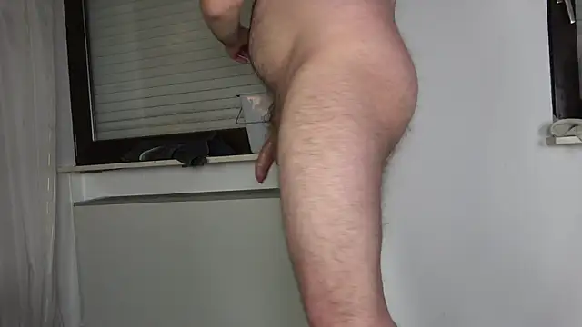 Snapshot of hiddenman87 chatting on 10-01-25, 07:53 hiddenman87 online show from 10-01-25, 07:53