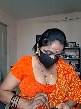Snapshot of queendivya chatting on 07-05-26, 03:13 queendivya online show from 07-05-26, 03:13