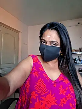Snapshot of queendivya chatting on 07-12-26, 04:14 queendivya online show from 07-12-26, 04:14