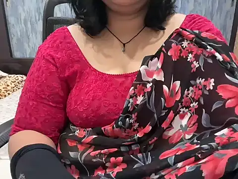 divya-jannu online show from 09-30-25, 04:56