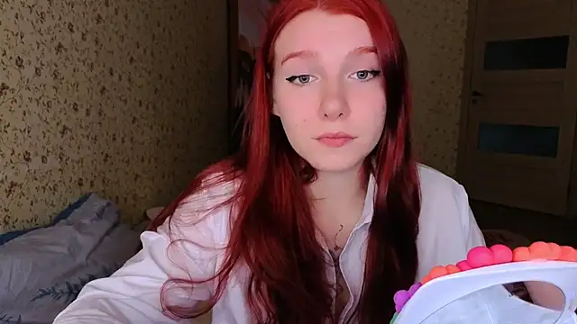Snapshot of Layla_Glam chatting on 05-27-26, 04:48 Layla Glam online show from 05-27-26, 04:48