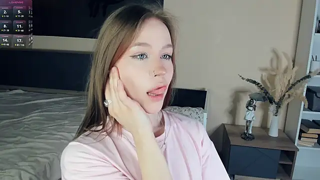 MaliaBourraine online show from 02-15-26, 07:51