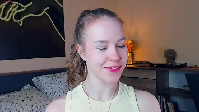 MaliaBourraine online show from 03-09-26, 09:46