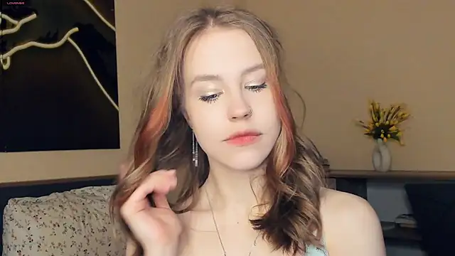 MaliaBourraine online show from 03-25-26, 07:14