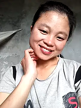 clara-cute online show from 10-19-25, 04:46