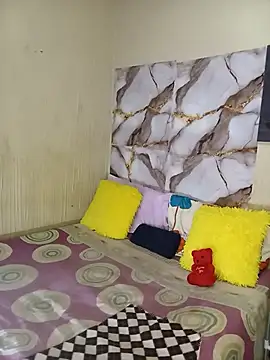 BubblyBeautiful online show from 10-29-25, 07:04