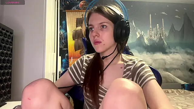 Elira Breeze online show from 02-23-26, 04:37