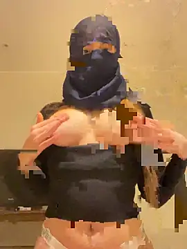 Snapshot of lilita9 chatting on 12-15-25, 05:39 lilita9 online show from 12-15-25, 05:39