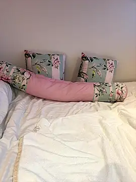 Yua nyan cute online show from 09-30-25, 12:54