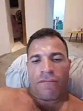 Snapshot of Claudiokkkkk chatting on 12-15-25, 11:42 Claudiokkkkk online show from 12-15-25, 11:42