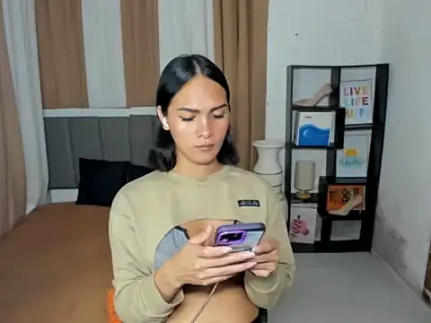 Sedictive Samantha online show from 01-16-26, 05:28