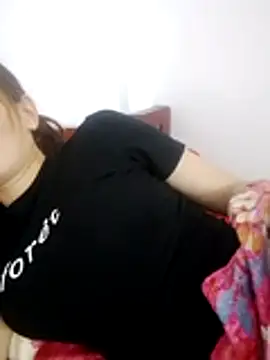 phuongxinhxan online show from 11-18-25, 02:39