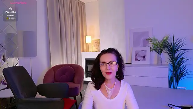 Irene Marlow online show from 02-14-26, 02:03