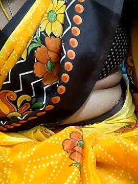 Snapshot of kaminikaa chatting on 09-30-25, 06:07 kaminikaa online show from 09-30-25, 06:07