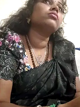 sweetqueen143 online show from 11-10-25, 04:17