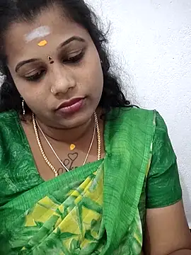 sweetqueen143 online show from 02-10-26, 11:14