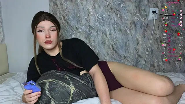 Michelle Jacksonn online show from 10-31-25, 03:13