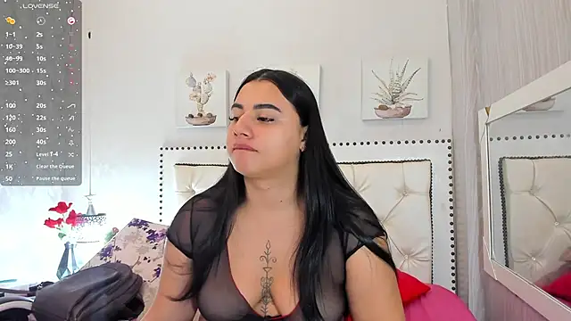 Snapshot of _jade_01 chatting on 06-17-26, 01:45 jade 01 online show from 06-17-26, 01:45