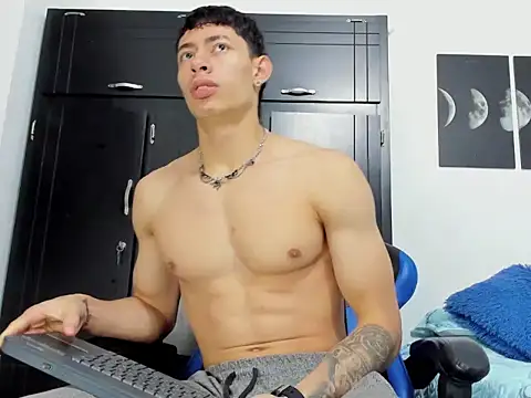 jey cox23 online show from 10-04-25, 10:57