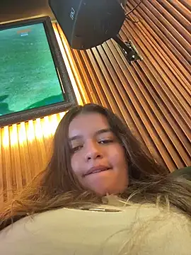 Aphrill online show from 04-12-26, 08:36