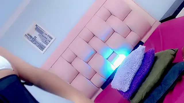 AdharaDaboin online show from 10-25-25, 05:04