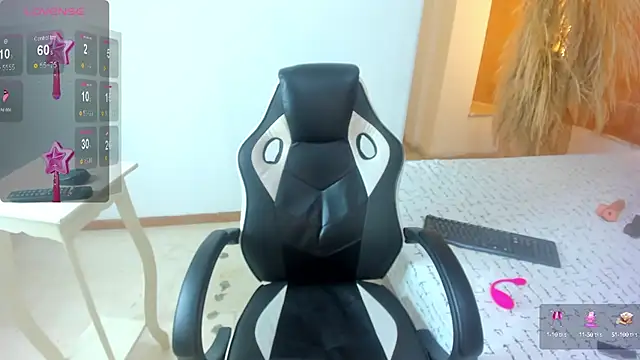 Snapshot of ZOE_ROSE4 chatting on 09-20-25, 07:59 ZOE ROSE4 online show from 09-20-25, 07:59