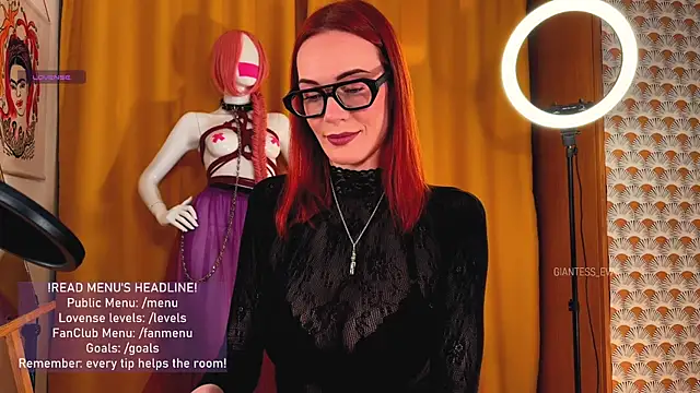 Snapshot of Giantess_Eva chatting on 06-08-26, 09:26 Giantess Eva online show from 06-08-26, 09:26