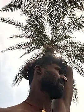 Snapshot of kkshan0923 chatting on 04-01-26, 05:52 kkshan0923 online show from 04-01-26, 05:52