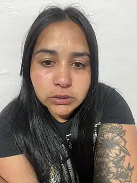 Snapshot of Ayee23-3 chatting on 09-23-25, 03:31 Ayee23-3 online show from 09-23-25, 03:31