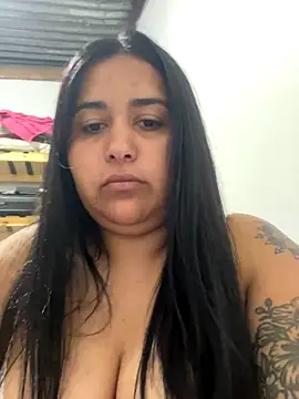 Snapshot of Ayee23-3 chatting on 09-27-25, 06:35 Ayee23-3 online show from 09-27-25, 06:35