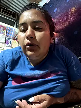 Snapshot of Ayee23-3 chatting on 11-27-25, 11:23 Ayee23-3 online show from 11-27-25, 11:23