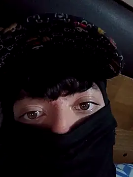 Snapshot of Hoott_boyyszz chatting on 11-02-25, 11:40 Hoott boyyszz online show from 11-02-25, 11:40