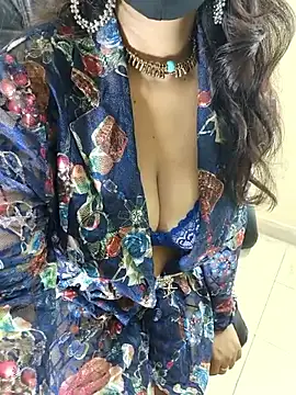 Snapshot of Hey_Jully chatting on 09-23-25, 05:10 Hey Jully online show from 09-23-25, 05:10