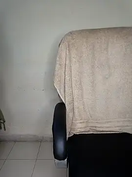 Snapshot of Hey_Jully chatting on 10-11-25, 05:17 Hey Jully online show from 10-11-25, 05:17