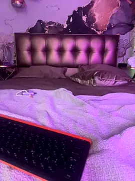 UnatedBabe online show from 10-17-25, 12:25