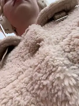 RonnieKiss online show from 10-27-25, 05:22