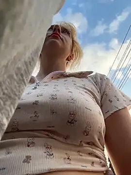 RonnieKiss online show from 02-13-26, 10:55