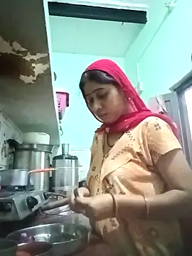 Cute-Charvii online show from 04-04-26, 01:04