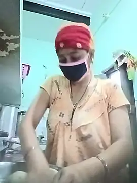Cute-Charvii online show from 05-14-26, 12:50
