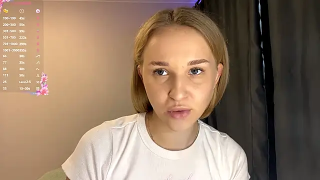 TanekaBoitel online show from 10-13-25, 10:37