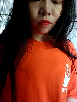 Minssara20 online show from 12-17-25, 01:11