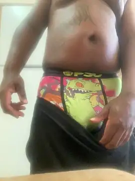 Snapshot of girlwatt chatting on 10-11-25, 10:08 girlwatt online show from 10-11-25, 10:08