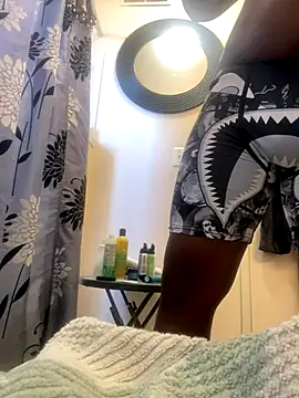 Snapshot of girlwatt chatting on 10-26-25, 08:26 girlwatt online show from 10-26-25, 08:26