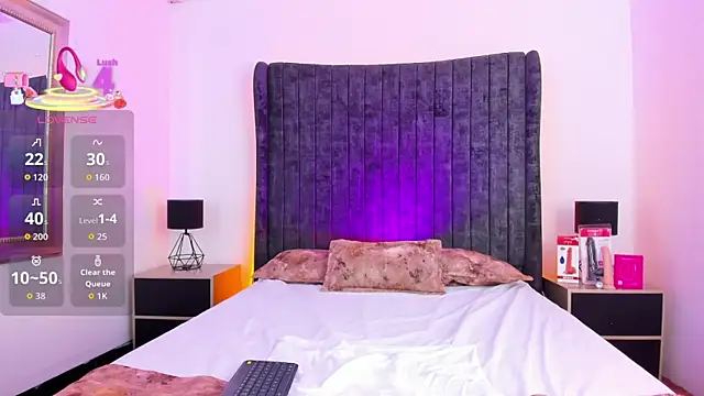 Snapshot of VanessaParis__ chatting on 11-21-25, 09:35 VanessaParis online show from 11-21-25, 09:35