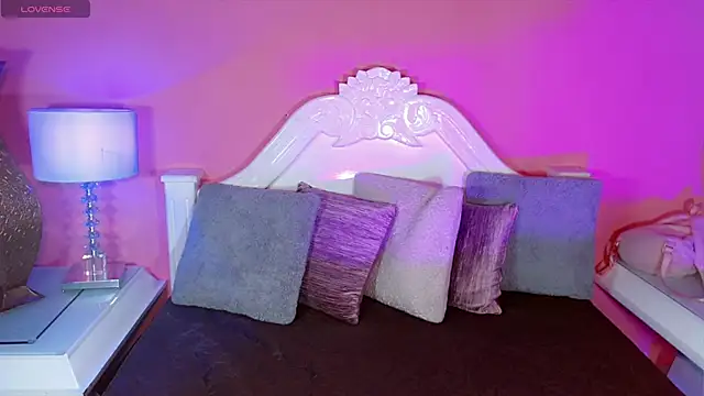  IsabellaRousse online show from 11-27-25, 07:49