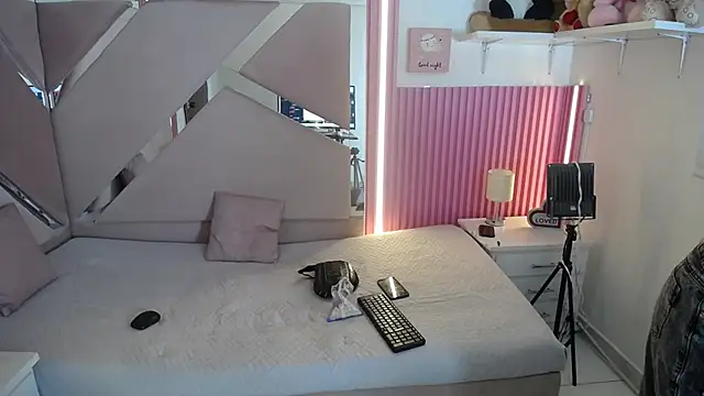 oblivionlove online show from 05-19-26, 09:21