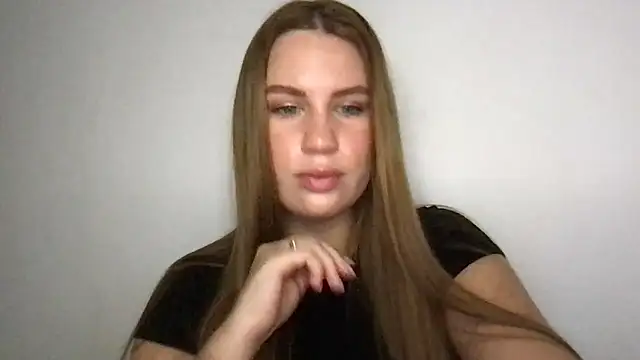 goodgirl2332 online show from 10-02-25, 12:34