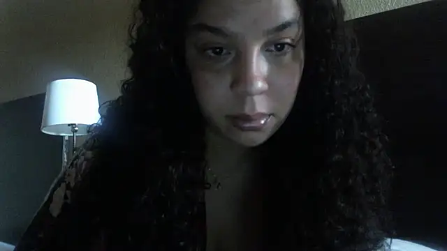 Snapshot of lotuzpetals chatting on 11-15-25, 05:31 lotuzpetals online show from 11-15-25, 05:31