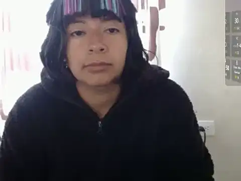 Snapshot of Acelinrose chatting on 04-22-26, 12:07 Acelinrose online show from 04-22-26, 12:07