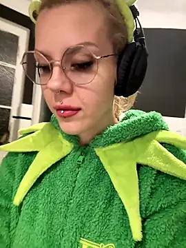 tacodeluxxxe online show from 11-19-25, 07:03